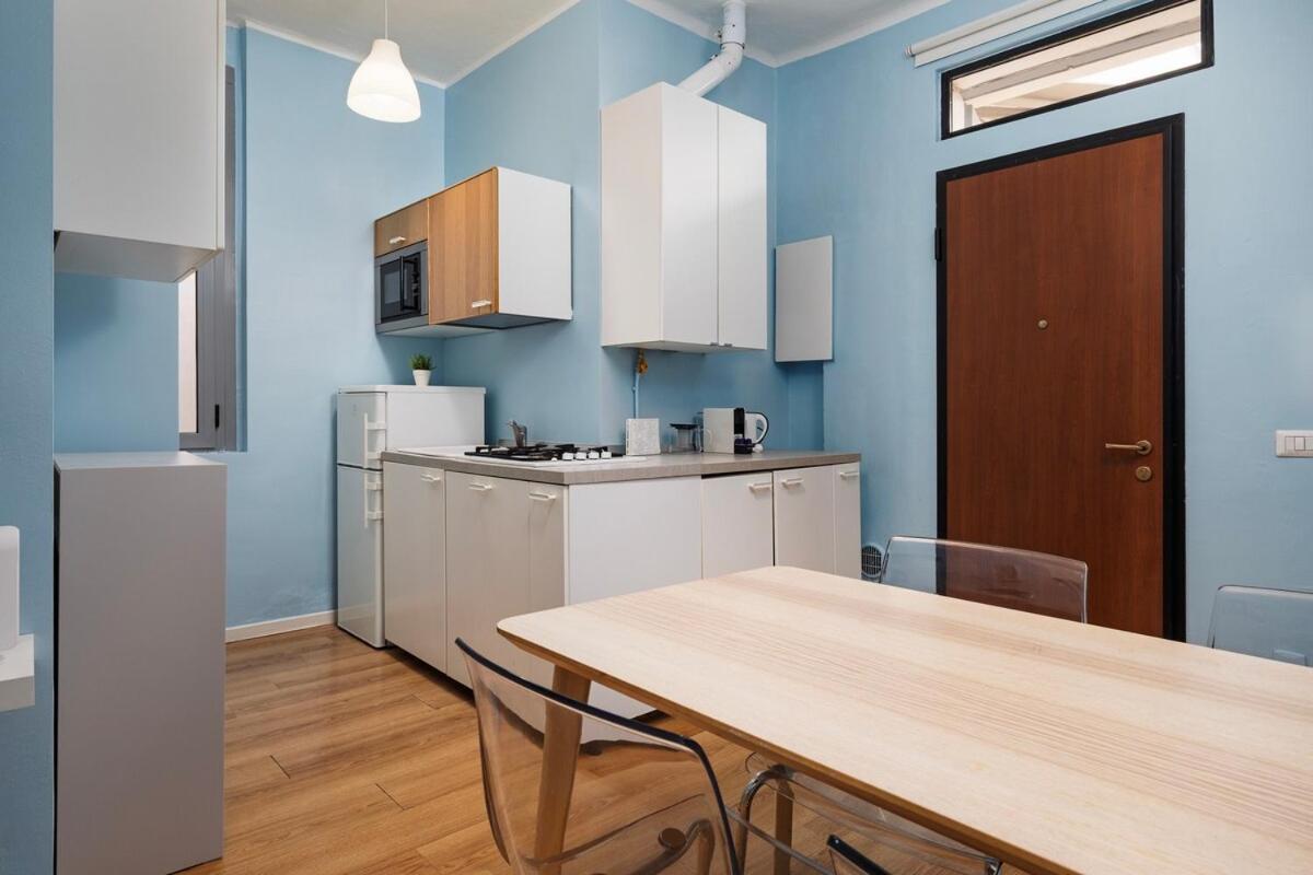 Appartamento Classbnb - Just 2 Minutes Walk From Domodossola M5 Metro Station Milano